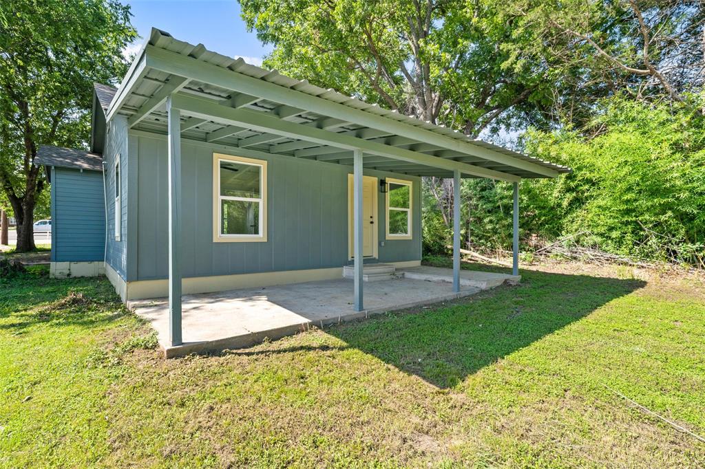103 E Stegall Drive Property Photo 15