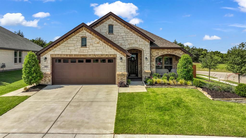 1845 Abelia Lane Property Photo 1