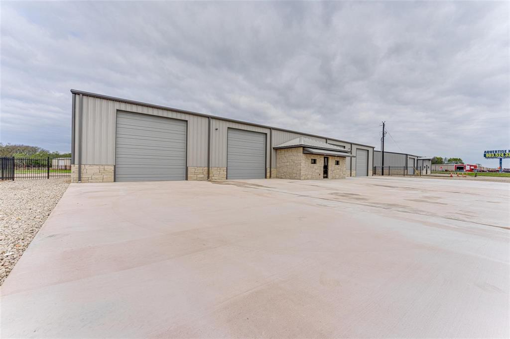 3408 W Interstate Highway 30 Property Photo 22