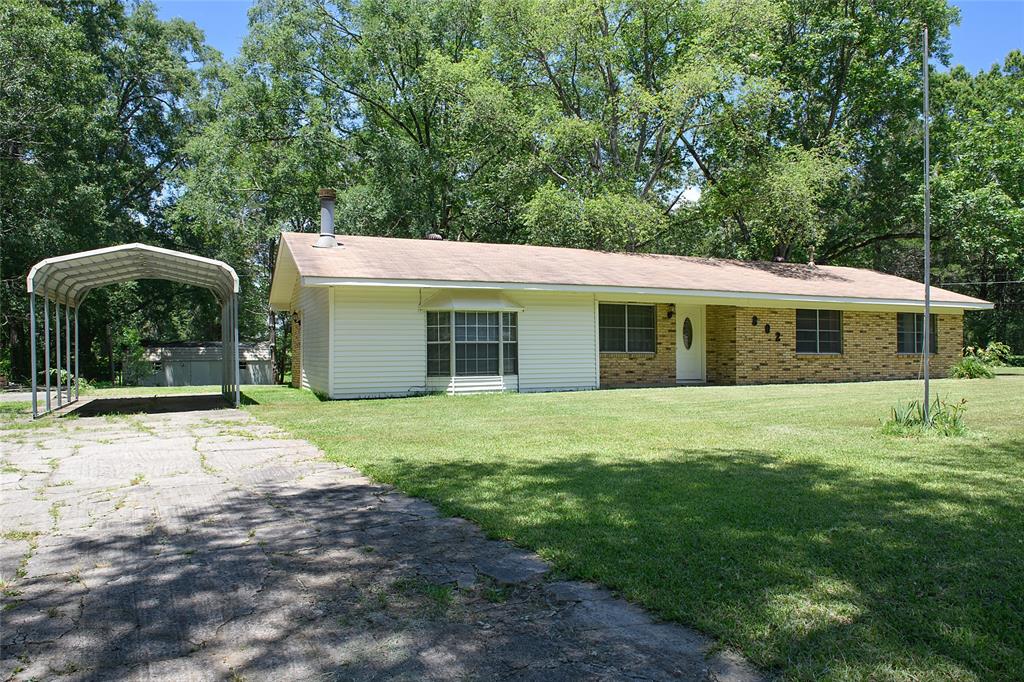 802 Caddo Lease Property Photo 3