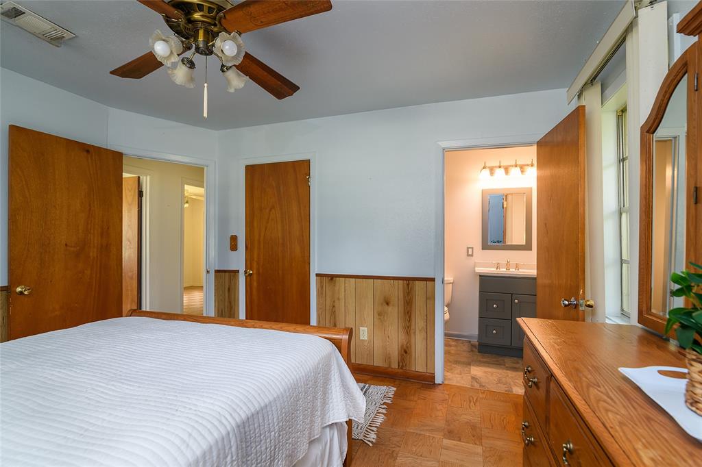 802 Caddo Lease Property Photo 12