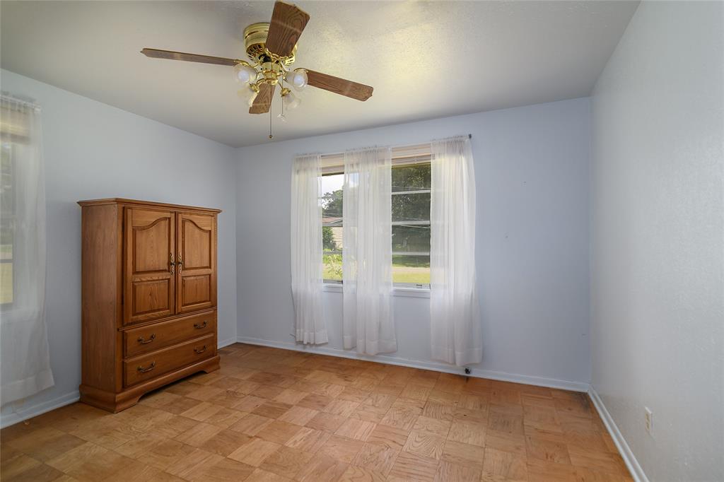 802 Caddo Lease Property Photo 15