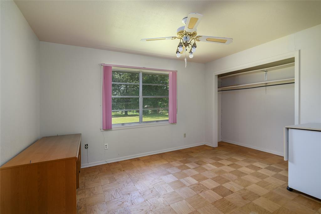 802 Caddo Lease Property Photo 17