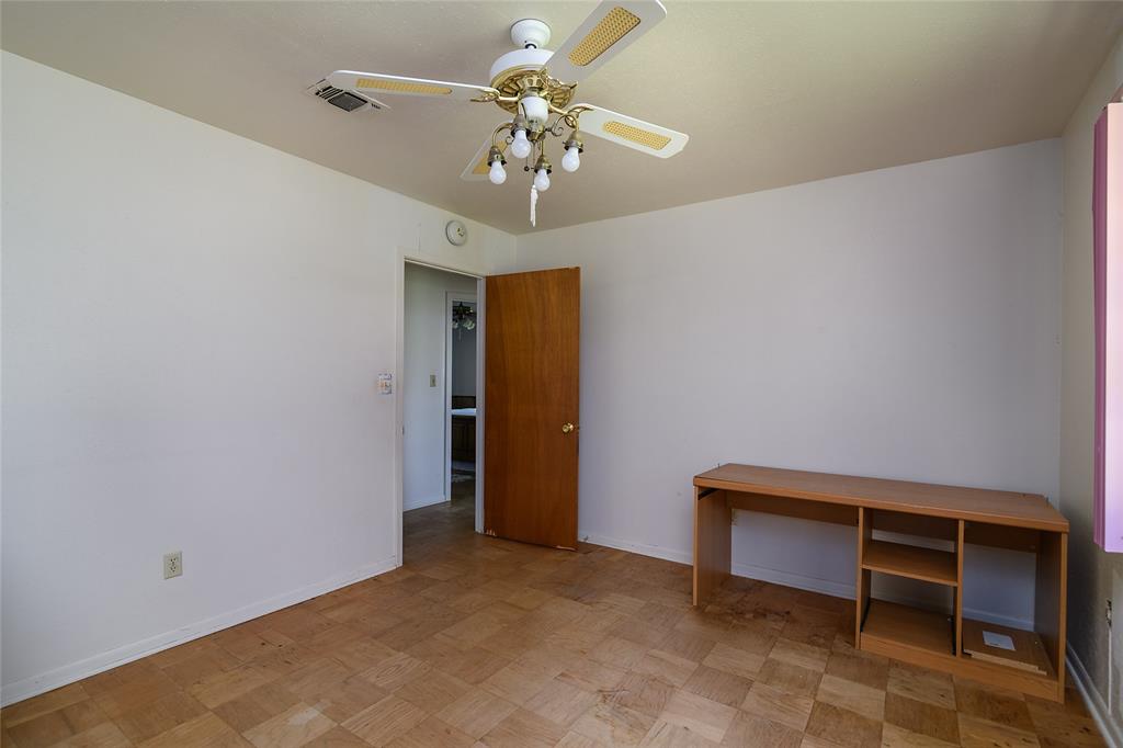 802 Caddo Lease Property Photo 18