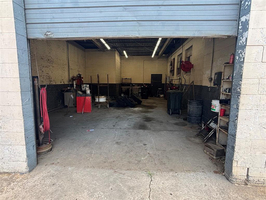 413 S Main Street Property Photo 11