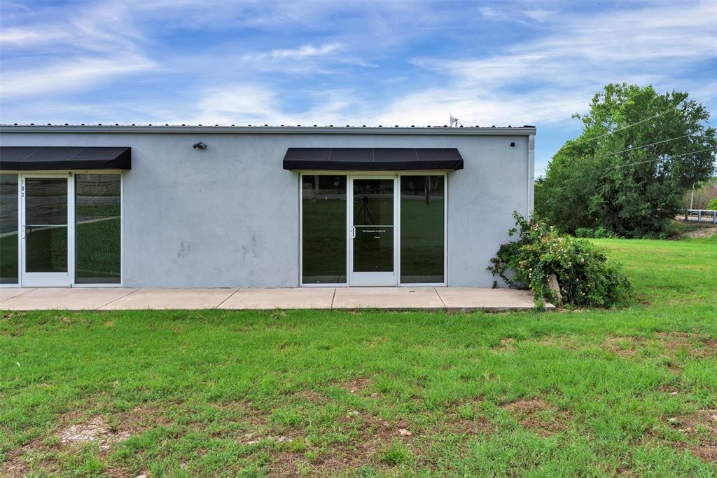 1555 Woodmere Trail Property Photo 7