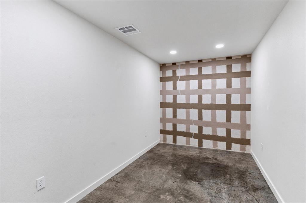 1555 Woodmere Trail Property Photo 21