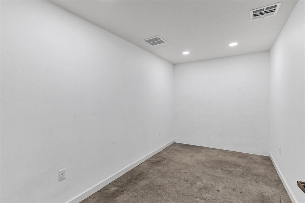 1555 Woodmere Trail Property Photo 22