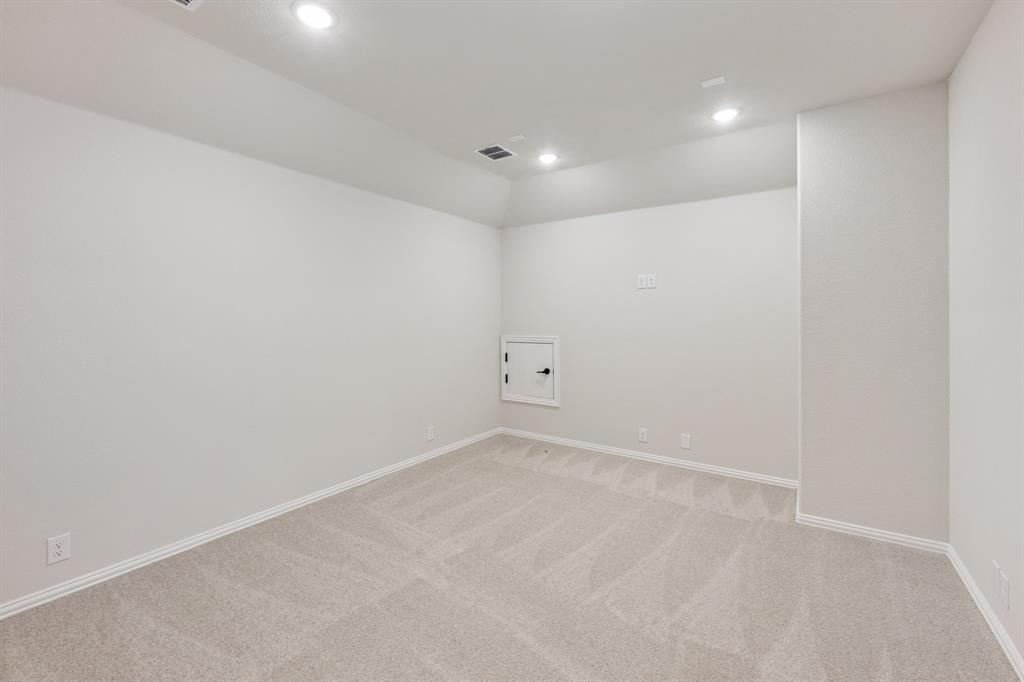 26 Osprey Street Property Photo 24