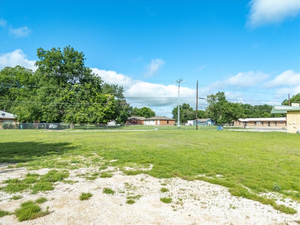 815 Highway 59 Property Photo 13