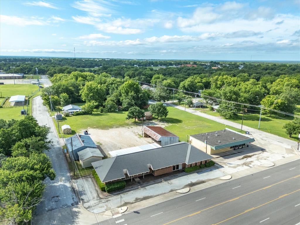 815 Highway 59 Property Photo 14