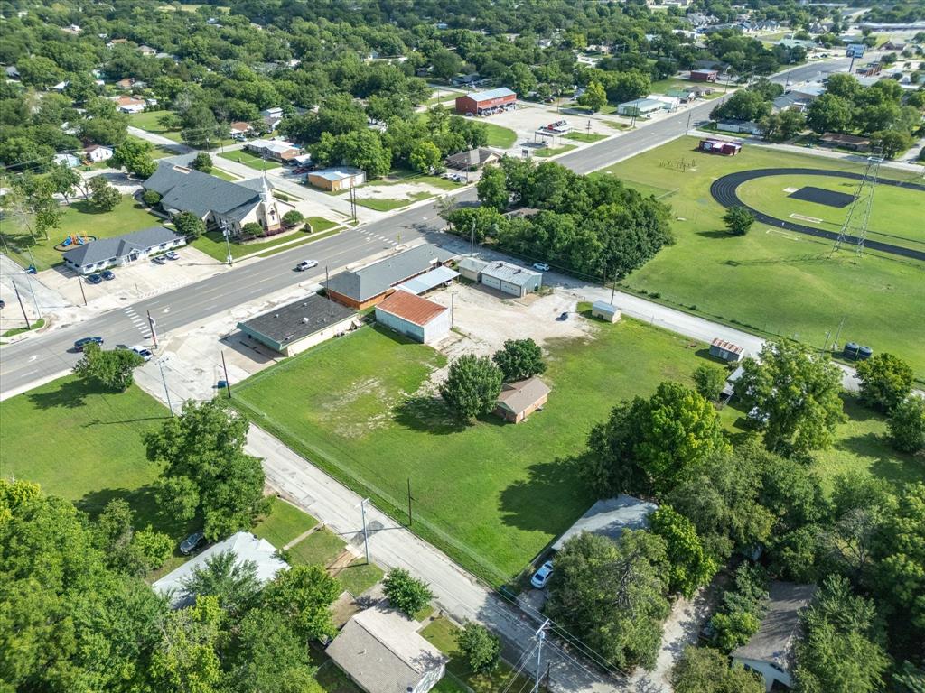 815 Highway 59 Property Photo 16