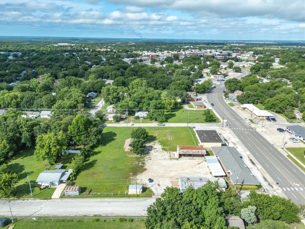 815 Highway 59 Property Photo 18