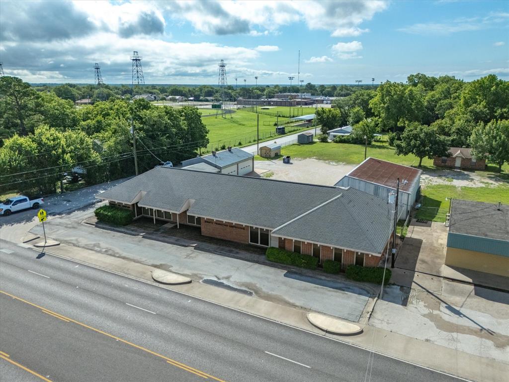 815 Highway 59 Property Photo 19