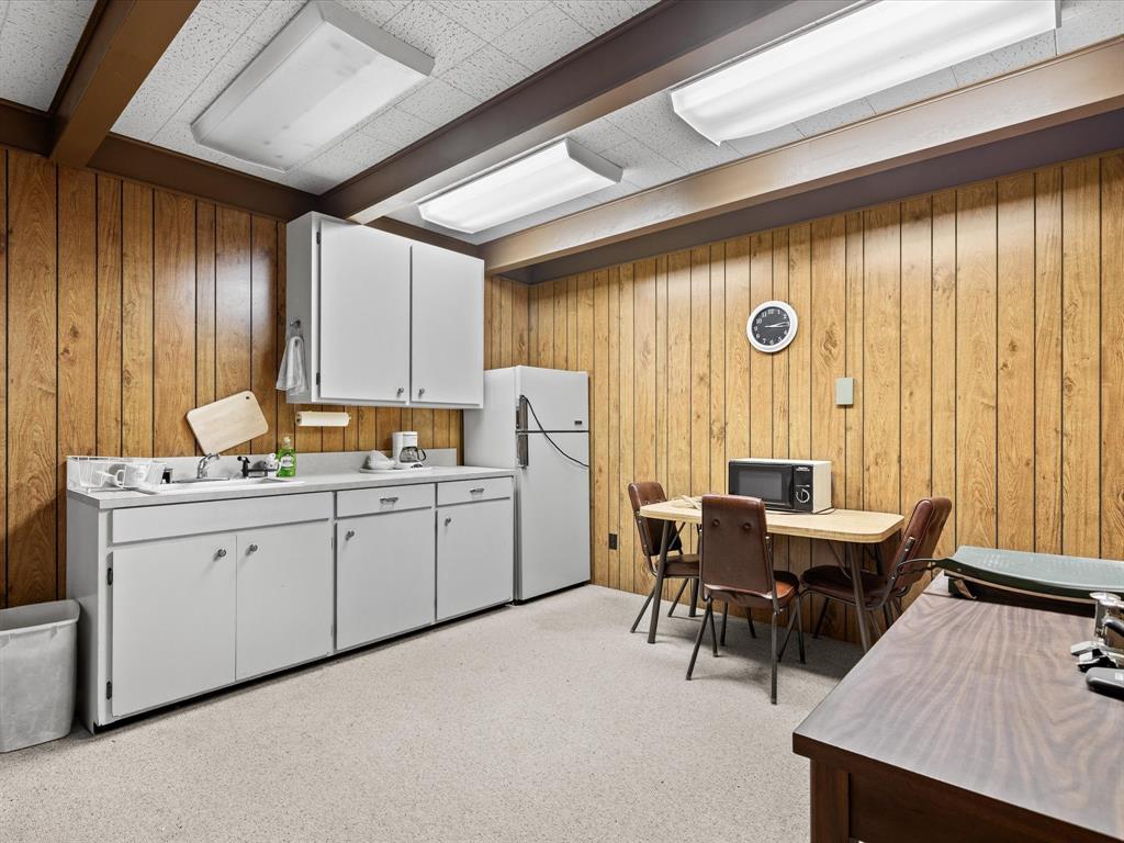 815 Highway 59 Property Photo 28