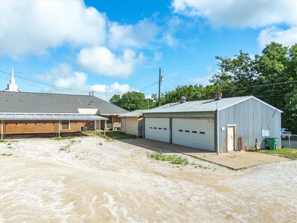 815 Highway 59 Property Photo 40