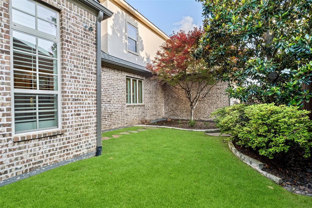 1827 Truscott Lane Property Photo 31