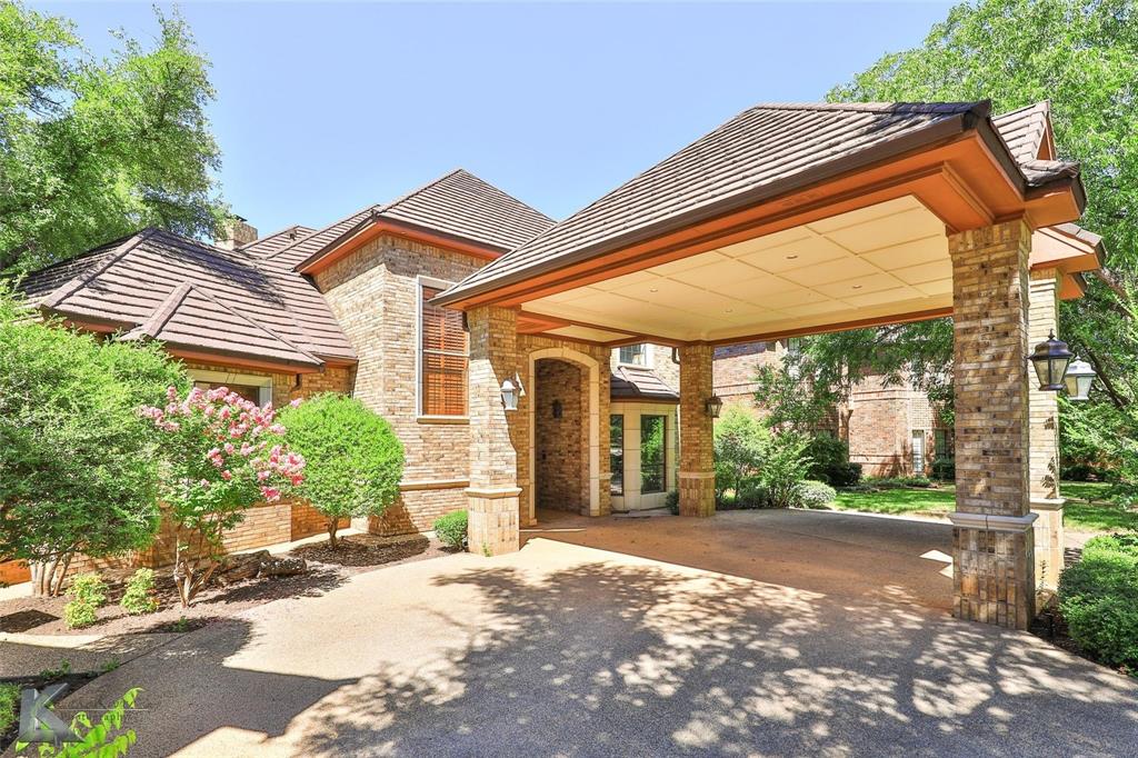 25 Lytle Place Drive Property Photo 1