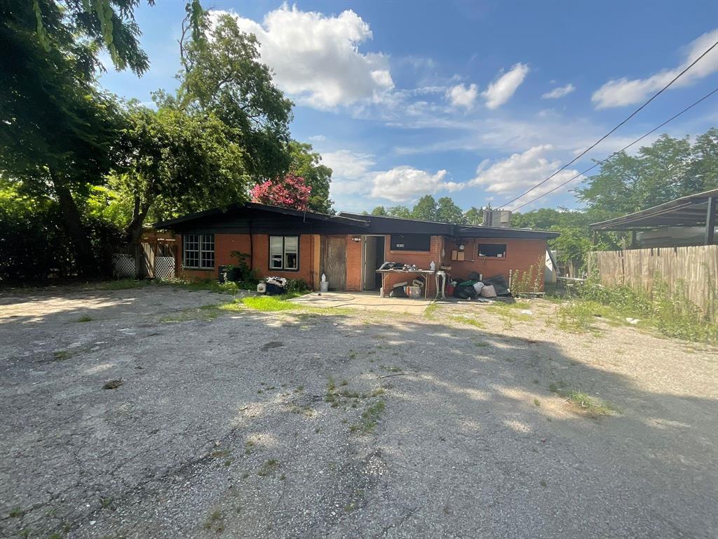 1814 E Belt Line Road Property Photo 1