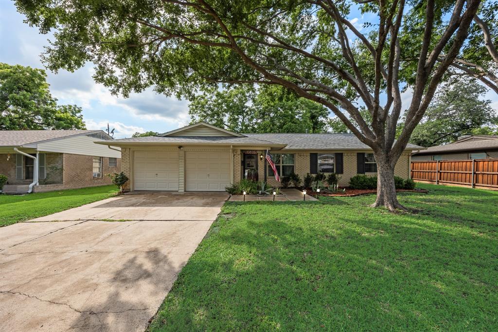 13835 Pyramid Drive Property Photo 1