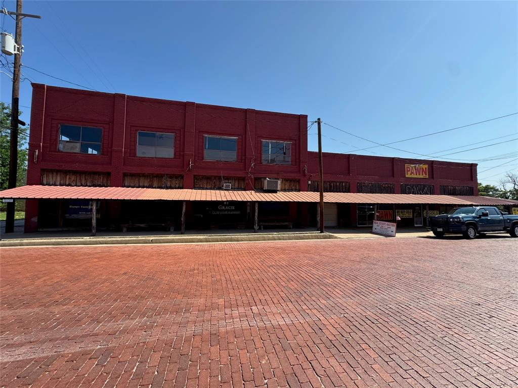 115 E Pecan Street Property Photo 2