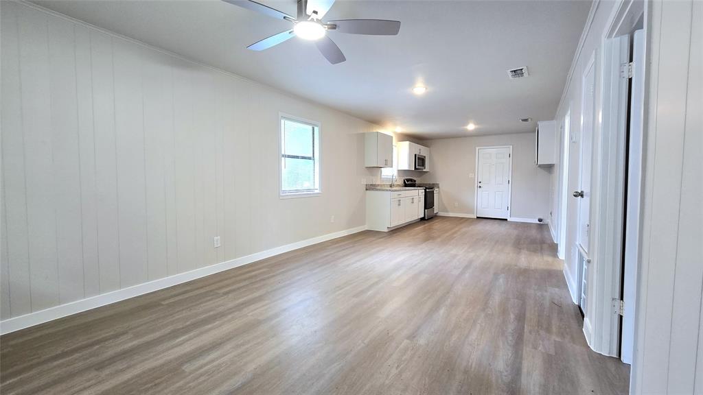 389 W Blackbourn Street Property Photo 1