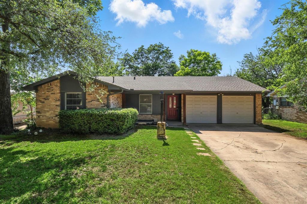 2206 Westwood Drive Property Photo 1