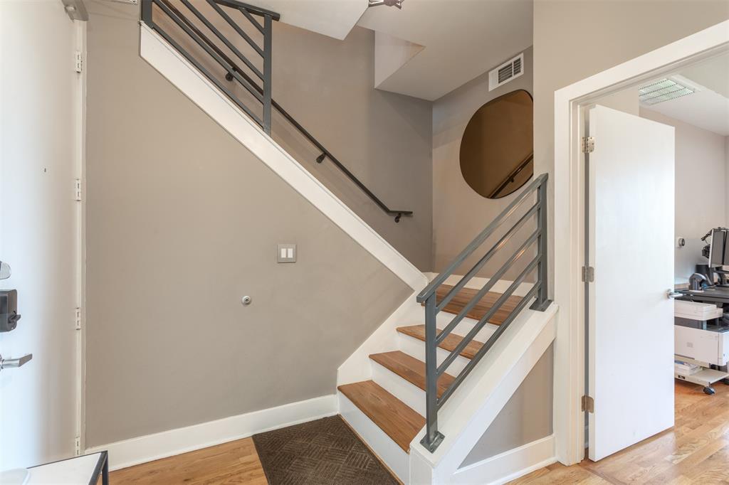 5055 Addison Circle 413 Property Photo 6
