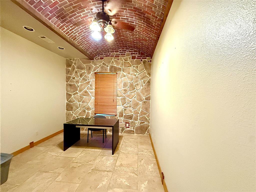 5101 E University Drive Property Photo 9