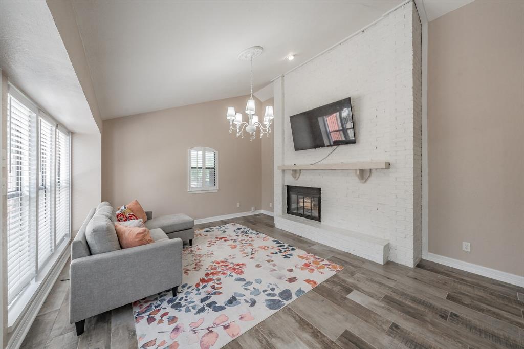 2547 Shady Ridge Drive Property Photo 4