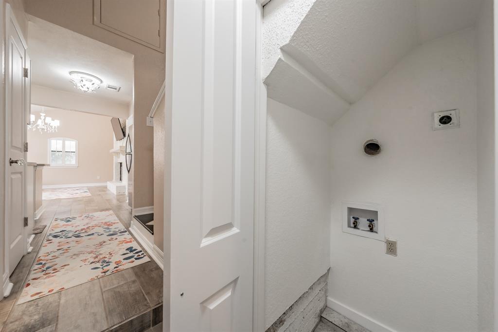 2547 Shady Ridge Drive Property Photo 17