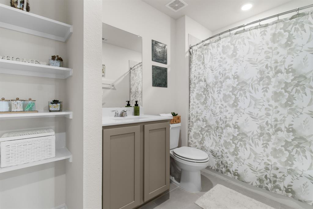 1424 Tarzan Drive Property Photo 15