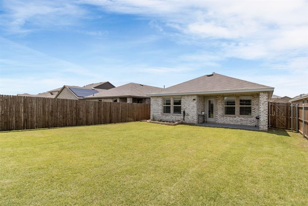 1424 Tarzan Drive Property Photo 32