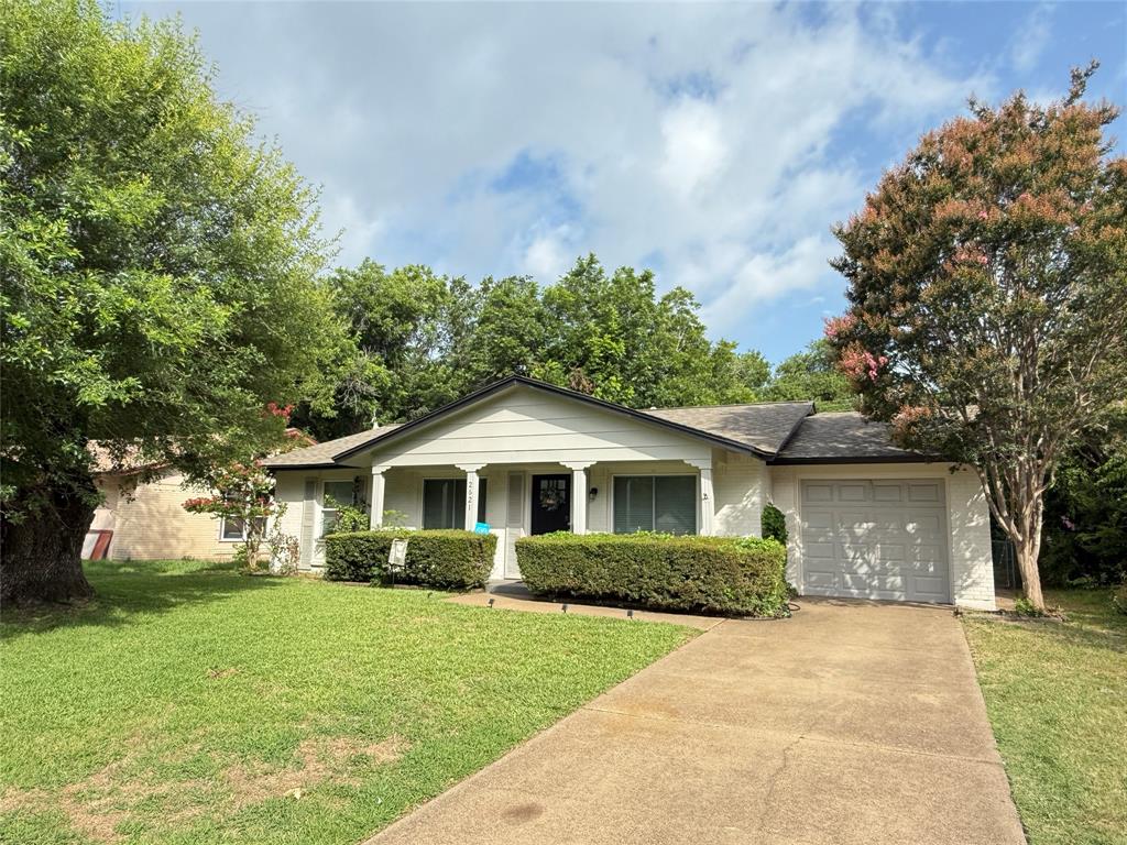 2621 Trinity Street Property Photo 1