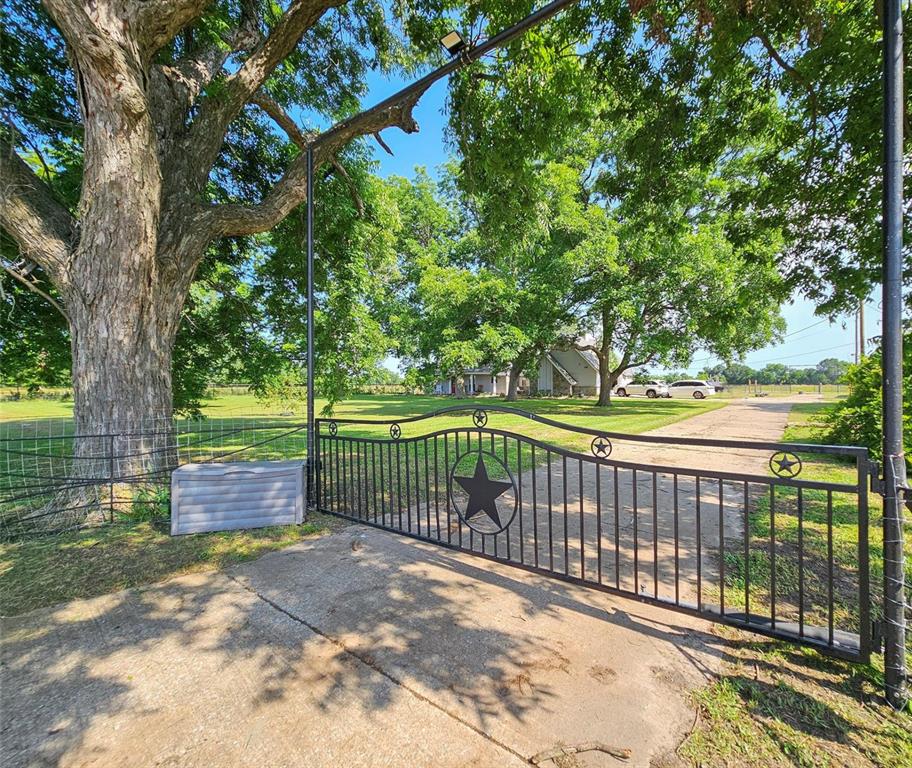 4451 County Road 4410 Property Photo 1