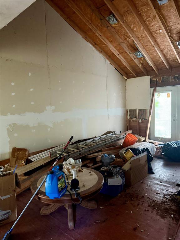 275 Lakeview Drive Property Photo 11