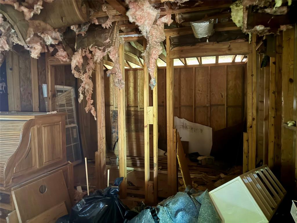 275 Lakeview Drive Property Photo 13
