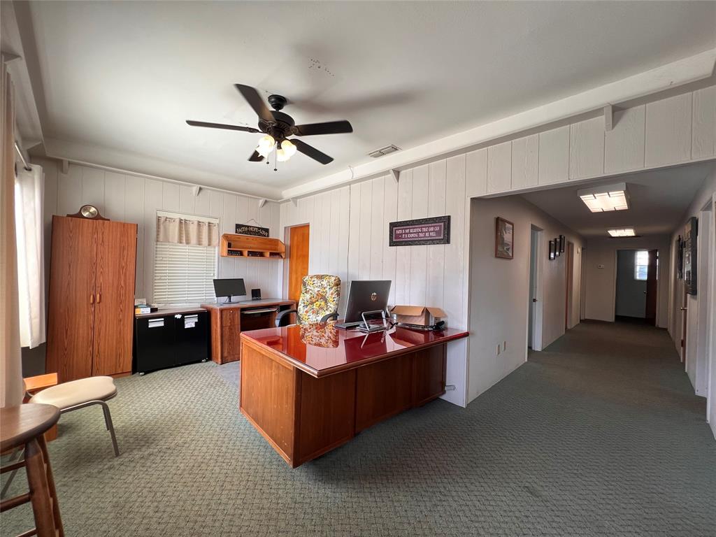 309 Pecos Property Photo 5