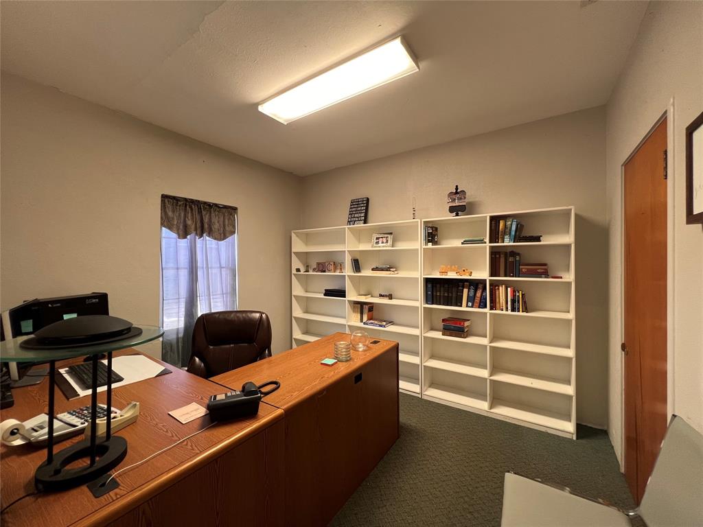 309 Pecos Property Photo 13