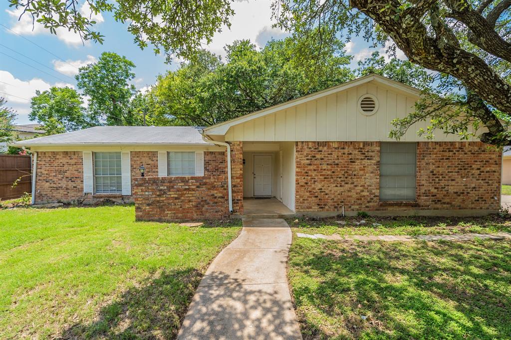 5209 Wolens Way Property Photo 1