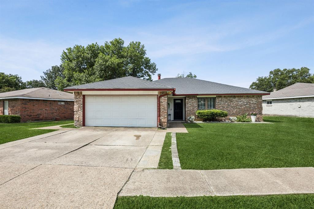 Carley Newlin - Rockwall REALTOR