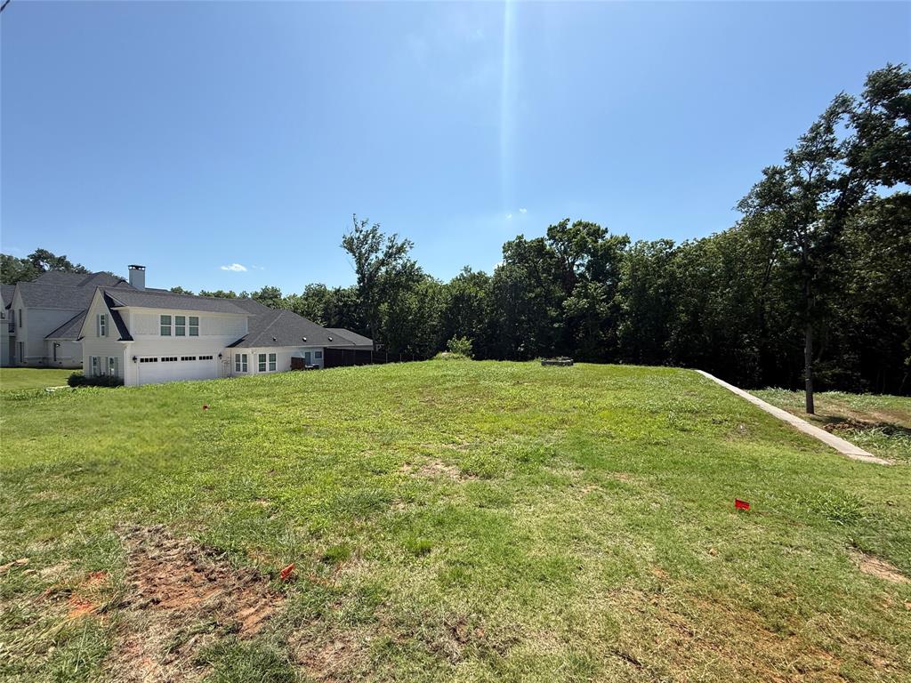 901 Waterloo Lake Drive Property Photo 3