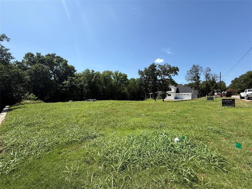 901 Waterloo Lake Drive Property Photo 6