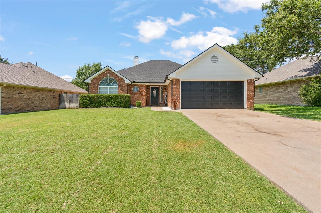 1404 Hyde Park Boulevard Property Photo 1