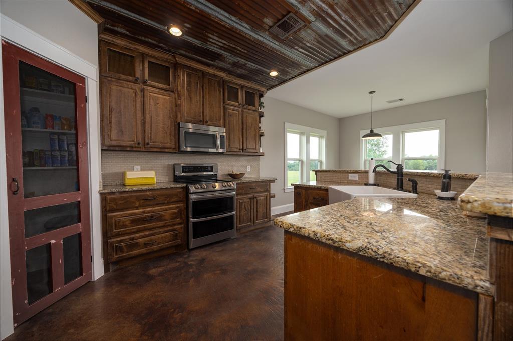 191 Bell Road Property Photo 10