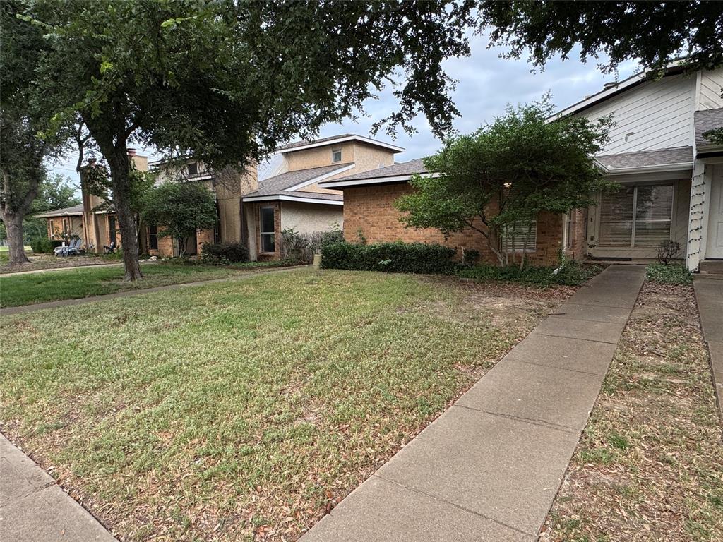 4947 Regal Bluff Property Photo 1