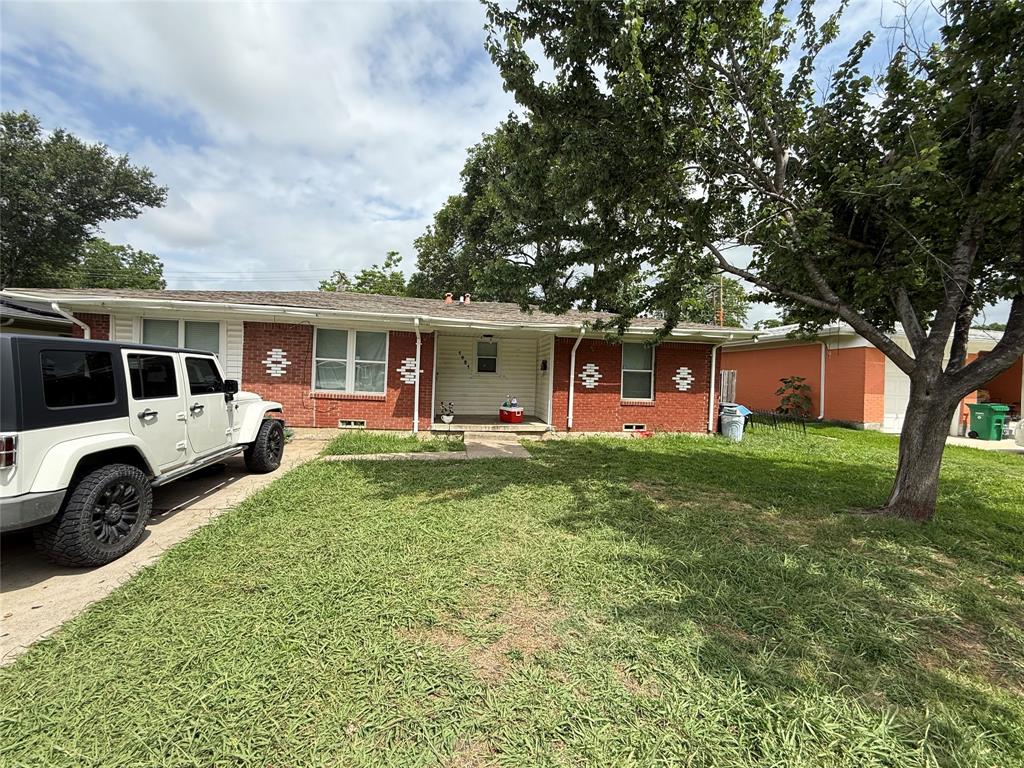 1421 Richard Street Property Photo 1