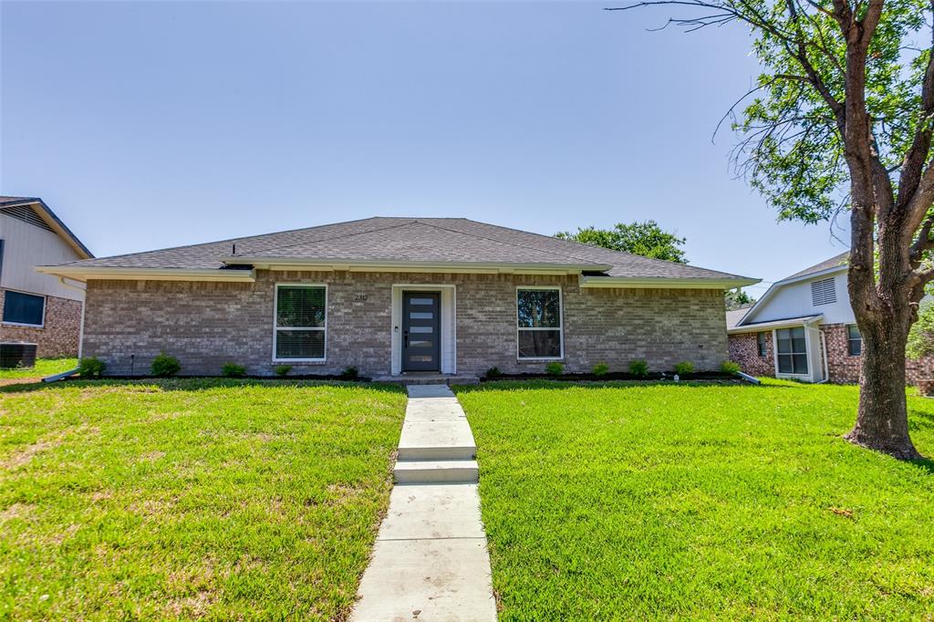 2312 Eastgate Drive Property Photo 1
