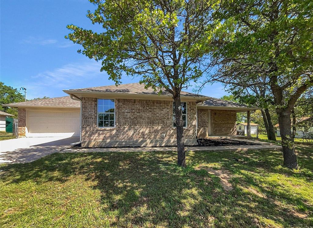 1712 Willow Wood Drive Property Photo 1