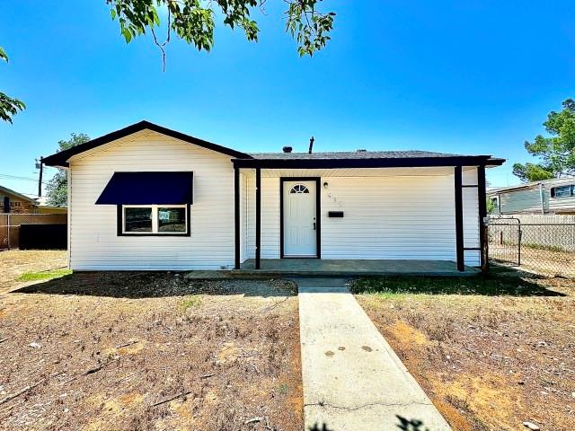 415 S Hendrickson Street Property Photo 1